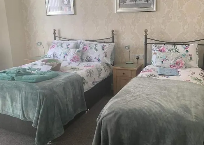 Ponderosa B&B With Free Onsite Parking And Breakfast Included